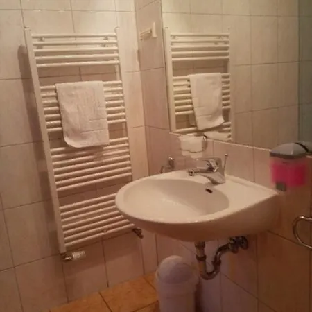 Im Schwedischen Hof فندق بينز