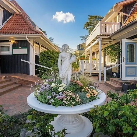 Im Schwedischen Hof 3* Binz
